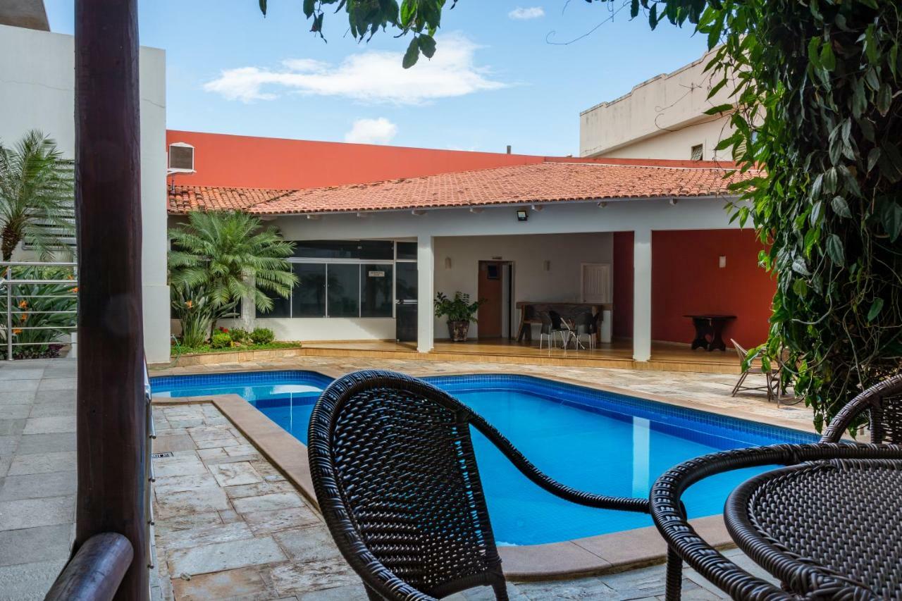 Lindoya Hotel Catalao Exterior photo